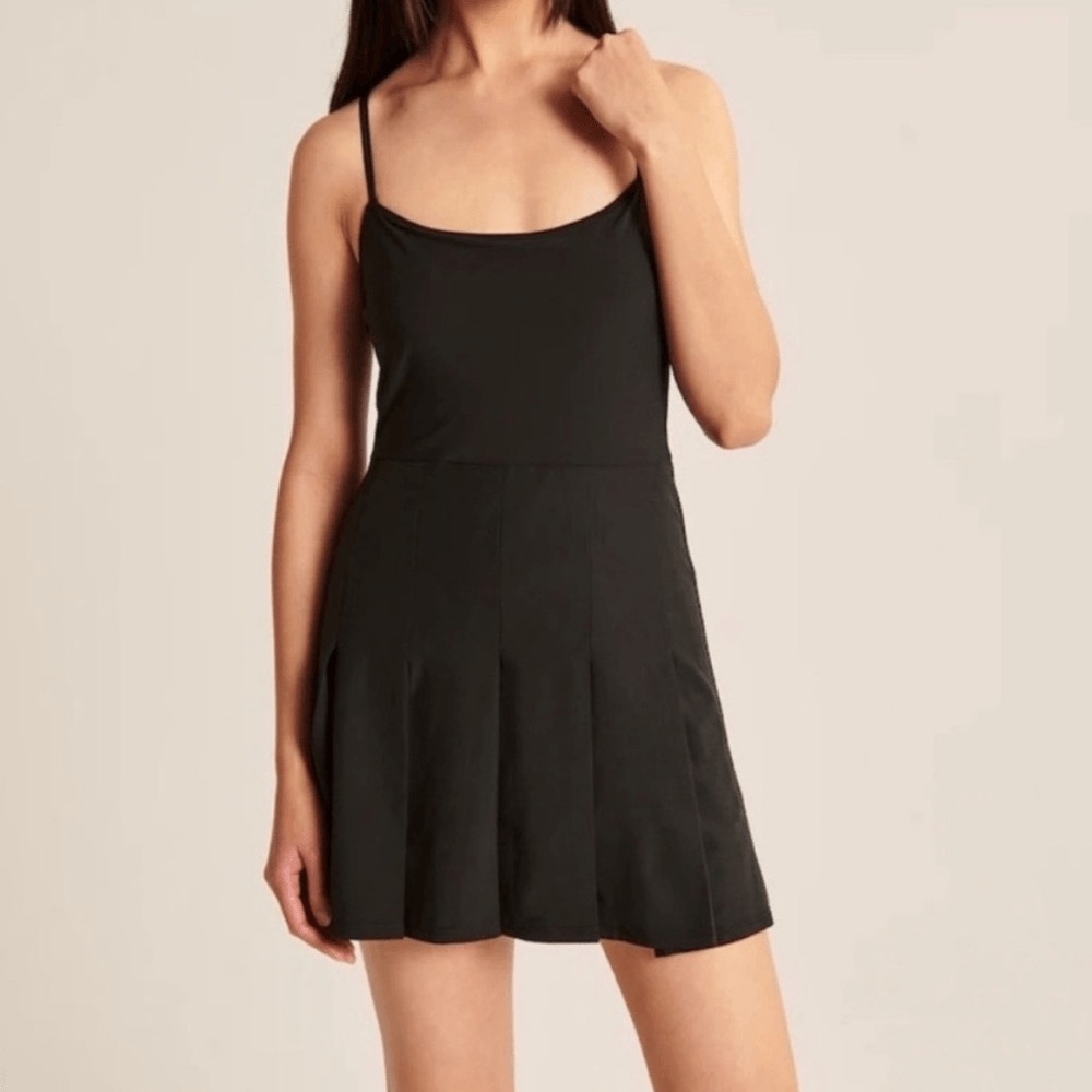 A&F traveler pleated tennis dress